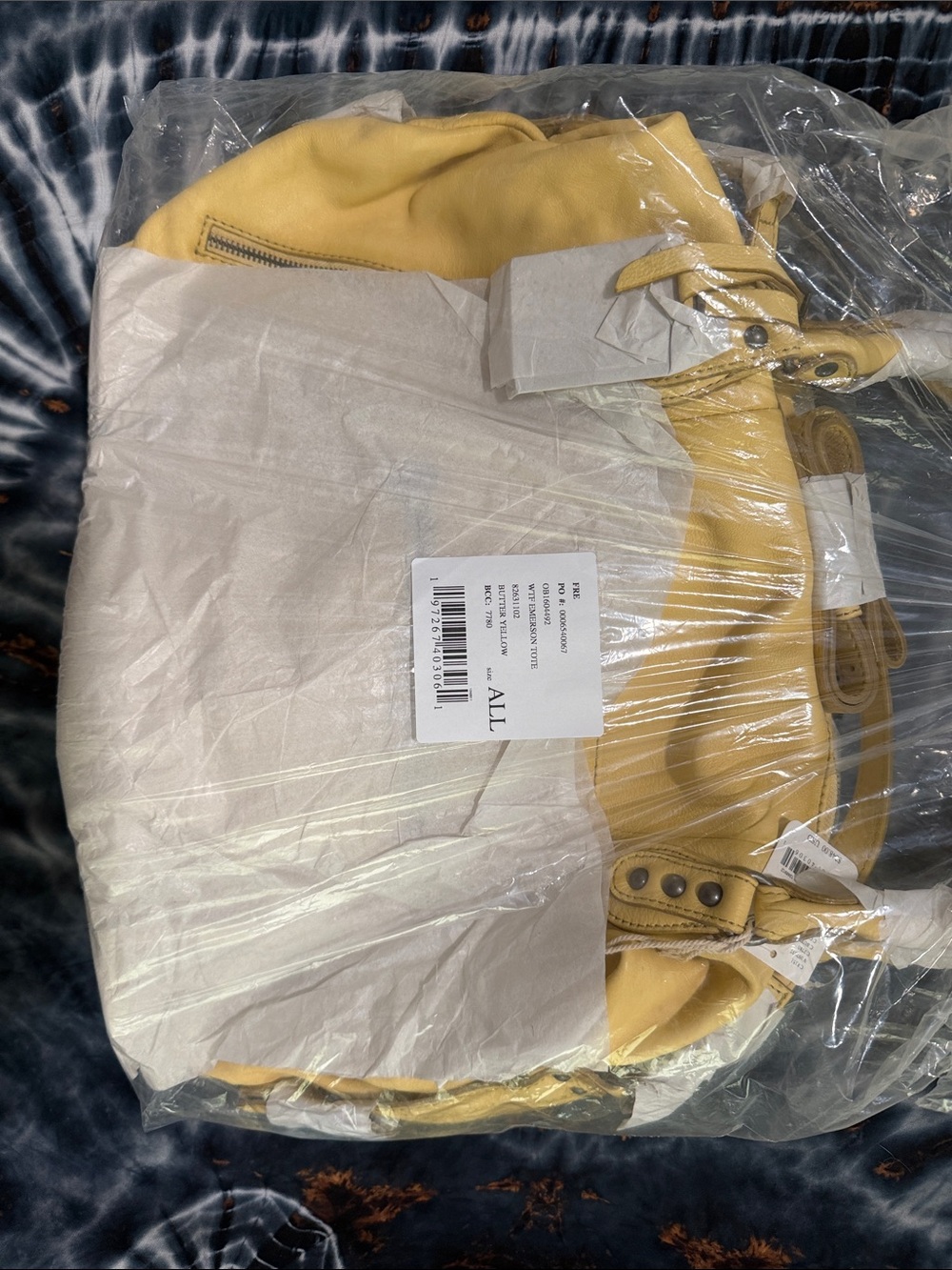 Rare Color Set!! We The Free Emerson Tote Butter Yellow with matching wallet!!! - Picture 2 of 4